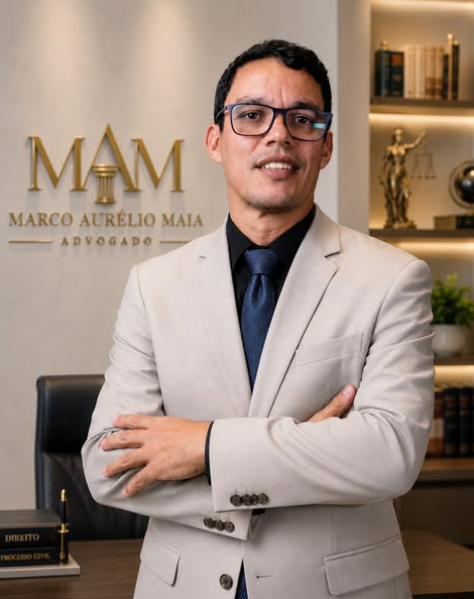 Marco Aurélio Maia em seu escritório